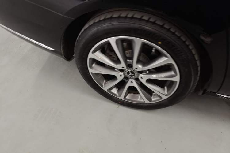 Used Mercedes-Benz E-Class 2019 Restyled E 300 L Luxury Edition