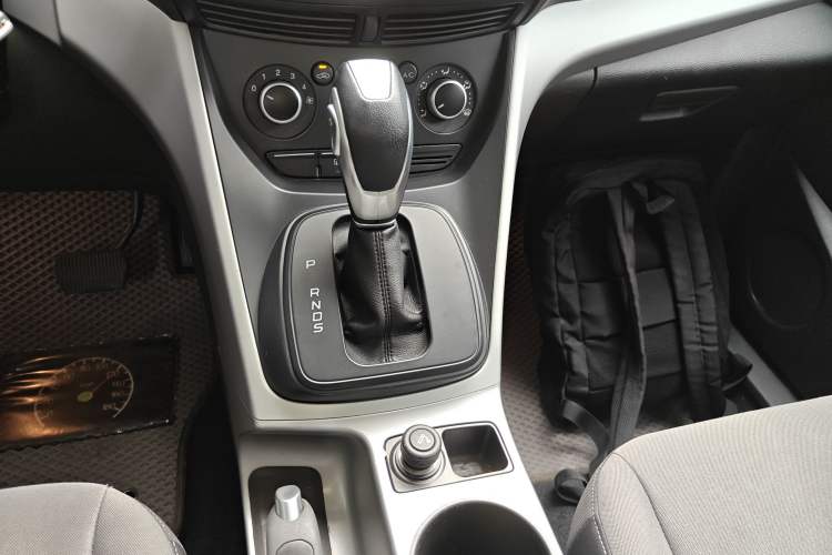 Used Ford Kuga 2013 1.6L GTDi Two-Wheel-Drive Comfort Model