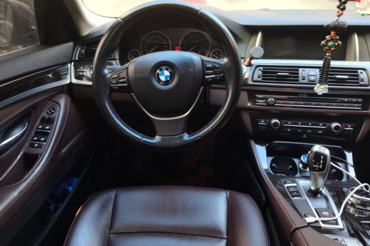 Used BMW 5 Series 2014 525Li Luxury Design Package

