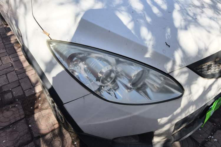 Used Haima Qubit 2013 1.3L Manual Cool Edition Right Front Headlight