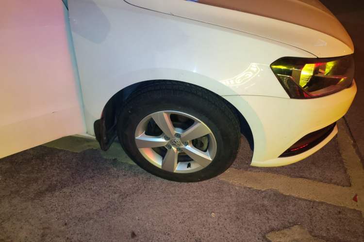 Used Volkswagen Lavida 2015 1.6L Manual Fashion Edition
