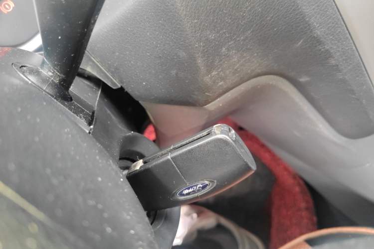 Used Ford Focus 2013 Hatchback Classic 1.8L Automatic Base Model Vehicle Key