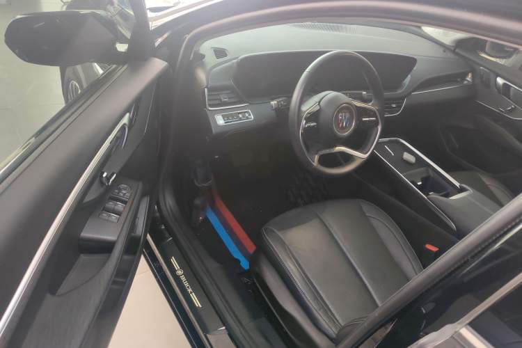 Used Buick LaCrosse 2023 28T Prestige Edition