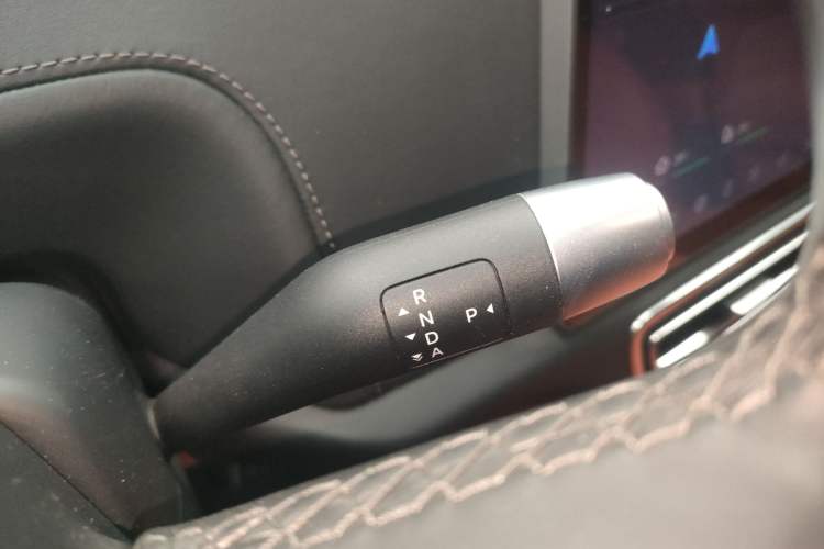 Used Li Auto L8 2023 Pro Model
