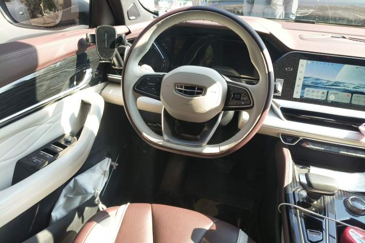 Used Geely Auto Monjaro L 2021 2.0TD High-Power Automatic All-Wheel-Drive Flagship Version Steering Wheel