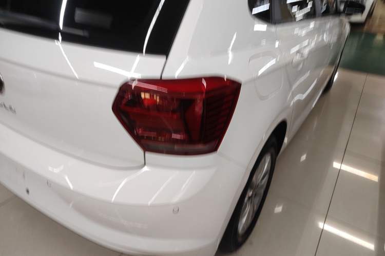 Used Volkswagen Polo 2021 Plus 1.5L Automatic Colorful Tech Edition Exterior 3