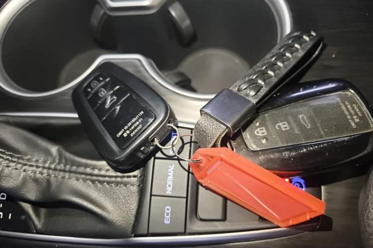 Used Toyota Camry 2021 2.5G Luxury Edition Vehicle Key