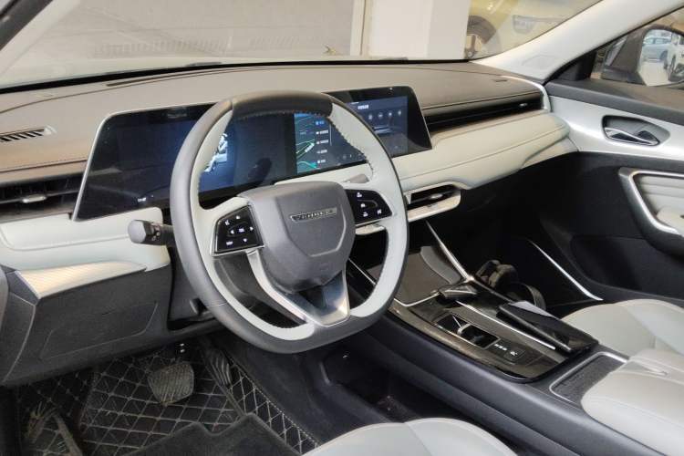 Used Venucia V DD-i 2023 110 km iE Version