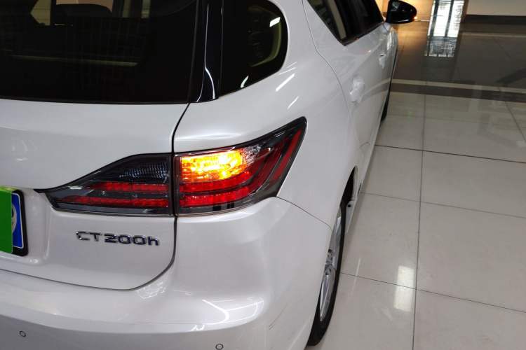 Used Lexus CT 2014 CT200h Comfort Edition Monochrome