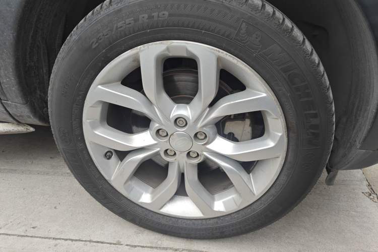 Used Land Rover Discovery Sport 2015 2.0T SE
