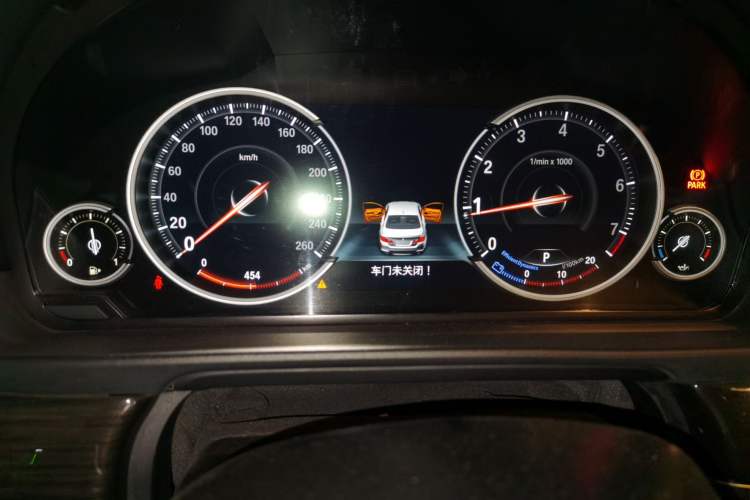 Used BMW 5 Series 2014 525Li Luxury Design Package
