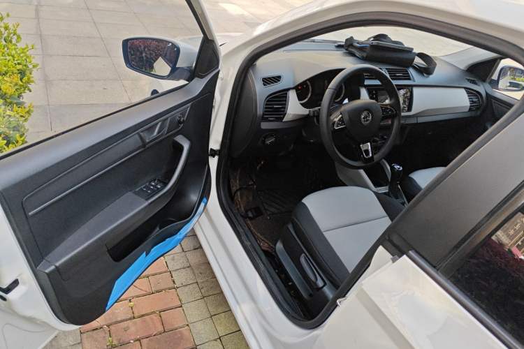 Used Skoda Fabia 2016 1.4L Automatic Car Enjoy Edition Driver Seat