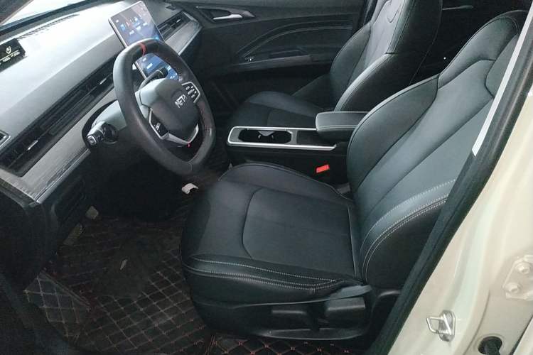 Used NETA V 2022 Chao 400 Lite Left Front Seat