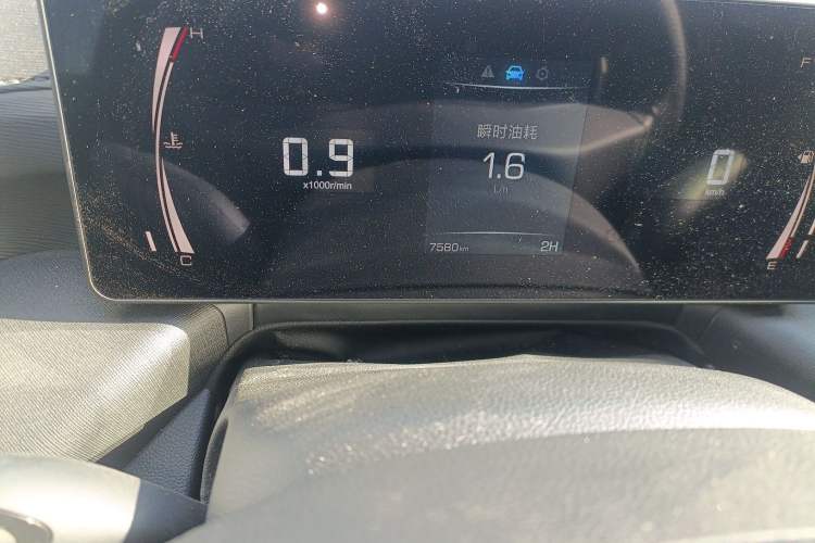 Used Great Wall King Kong Poer 2023 2.0T Manual Gasoline 4x4 Base-Trim Long-Box GW4C20C Odometer Close Up