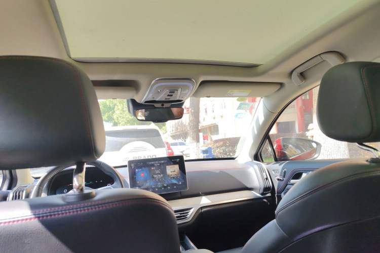 Used BYD Tang New Energy 2018 DM 2.0T All-Wheel Drive Smart Connectivity Luxury Model 7 Seats China V Emission Standard