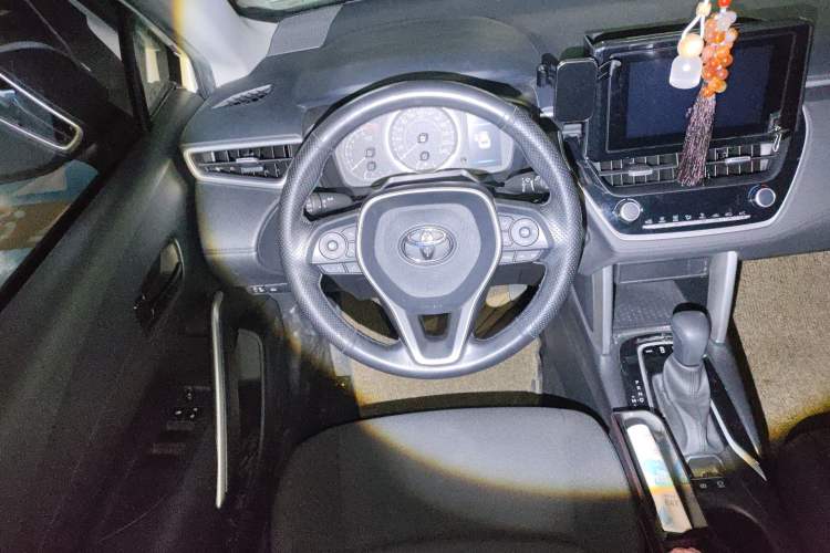 Used Toyota FRONTLANDER 2022 2.0L CVT Leading Edition