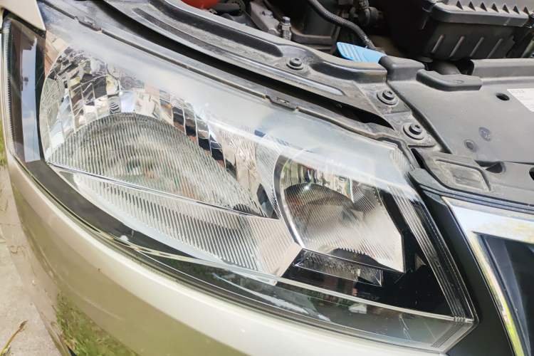 Used Skoda Rapid 2015 1.6L Automatic Smart Selection Model
