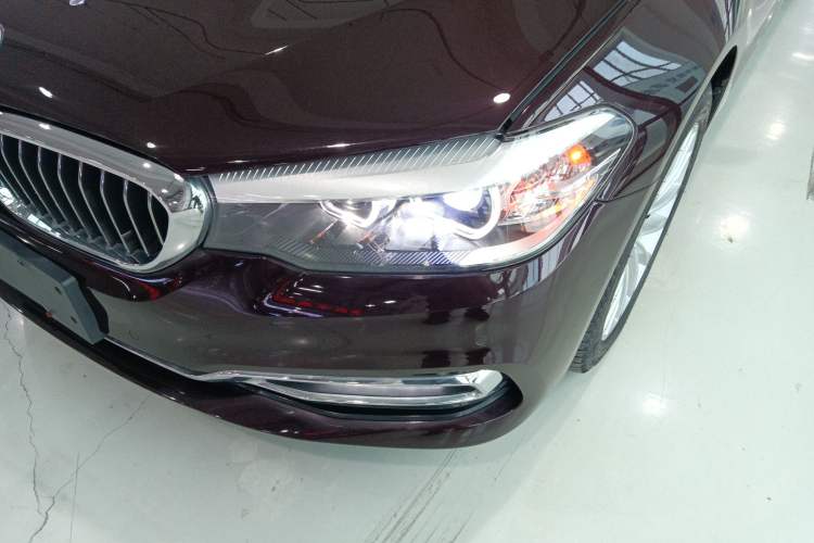 Used BMW 5 Series 2018 525Li Luxury Package