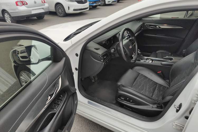 Used Cadillac ATS-L 2017 28T Tech Edition Driver Seat