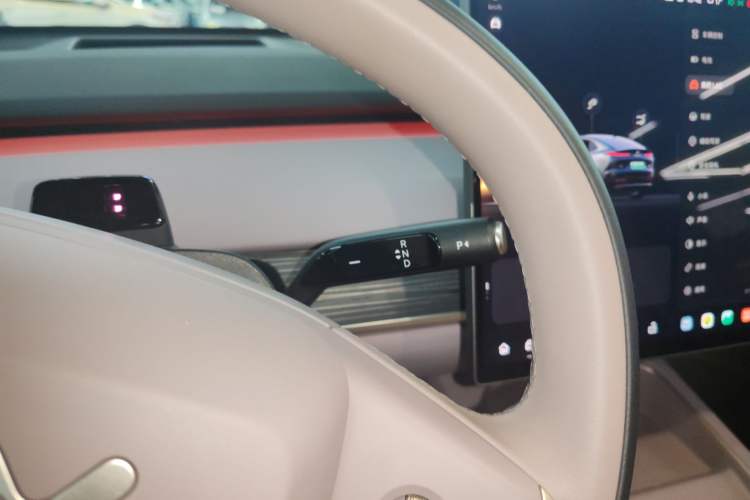 Used ONVO L60 2024 60 kWh Rear-Drive Version