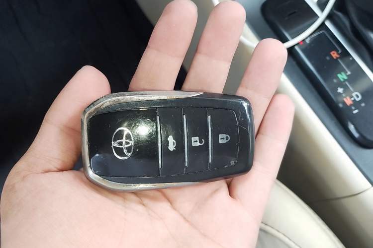 Used Toyota Highlander 2018 2.0T Four-Wheel Drive Elite Edition 7 Seats China V Standard
