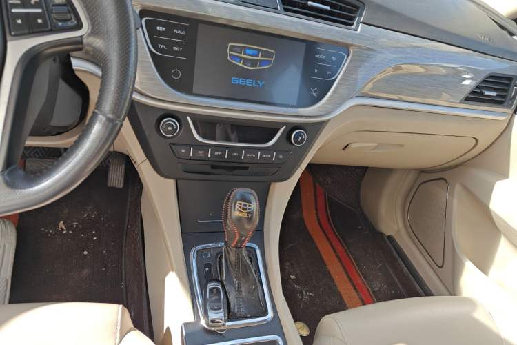 Used Geely Auto Emgrand 2017 Sedan Million Edition 1.5L CVT Luxury Model
