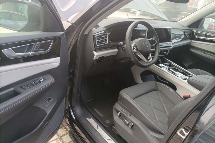 Used Volkswagen Teramont 2024 380TSI Four-Wheel Drive Longxiang Edition
