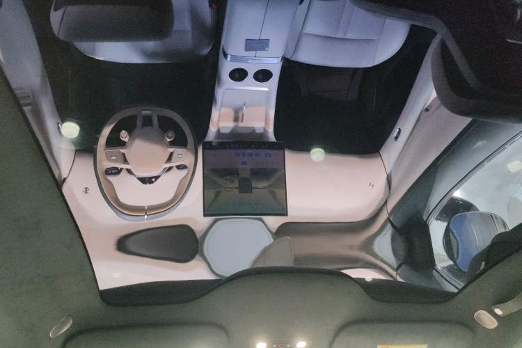 Used Xiaomi Auto YU7 2025 Ultra-Long Range High-Performance All-Wheel-Drive Max Edition