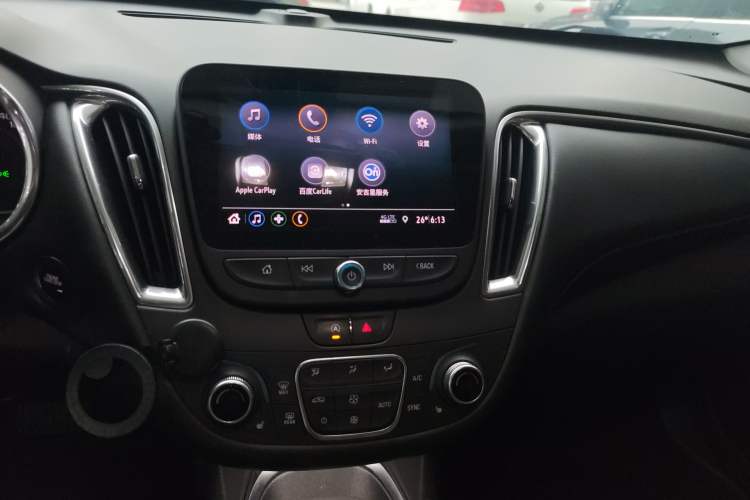 Used Chevrolet Malibu XL 2019 Redline 550T Automatic Sport Edition Audio And AC Panel