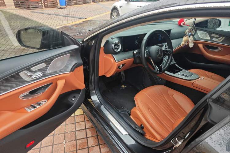 Used Mercedes-Benz CLS 2023 CLS 300 Sporty Edition Driver Seat