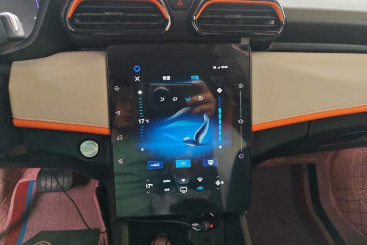 Used Dongfeng Aeolus Yixuan 2023 Mach Edition 1.5L Automatic Chasing Wind Version Audio And AC Panel