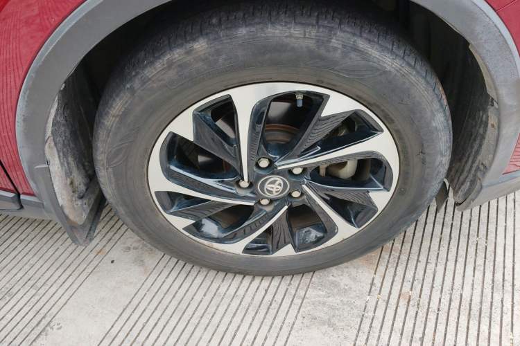 Used Toyota IZOA 2018 2.0L Yichi Version China VI Standard
