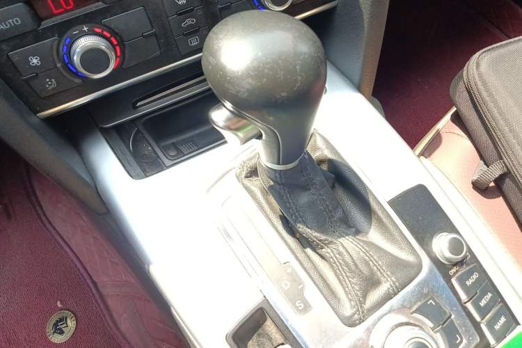 Used Audi A6L 2011 2.0 TFSI Automatic Standard Edition
