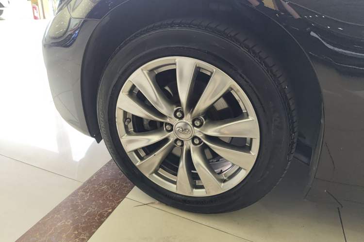 Used Infiniti Q70 2019 Q70L 2.0T Elite Edition
