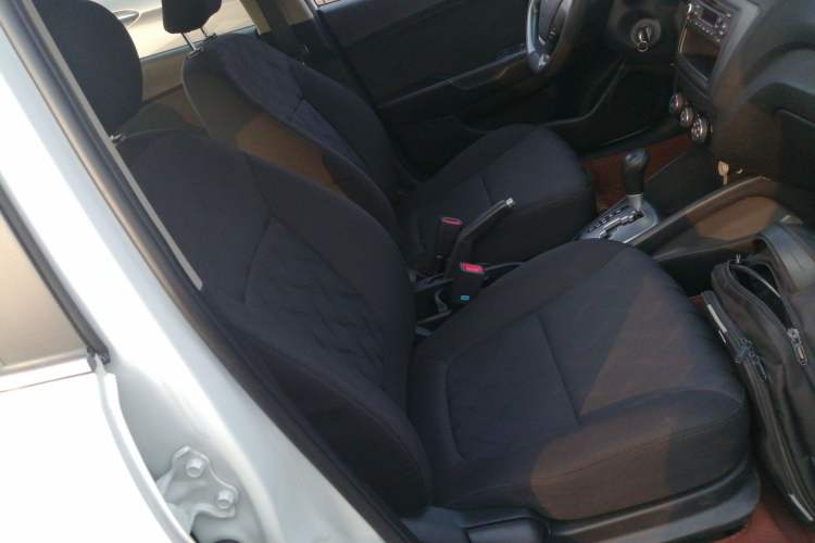 Used Kia K2 2015 Sedan 1.4L Automatic GLS