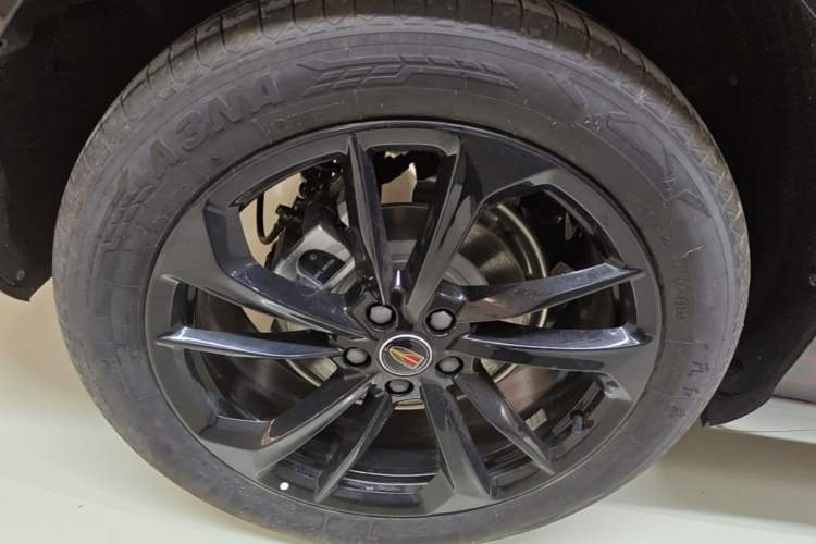 Used Hongqi HS3 PHEV 2025 Model 125km Jingwei PLUS 2 Millionth Anniversary Edition