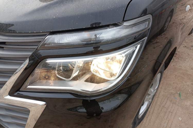 Used FORTHING Lingzhi 2023 M5L 1.6L Comfort Edition 7-Seater
