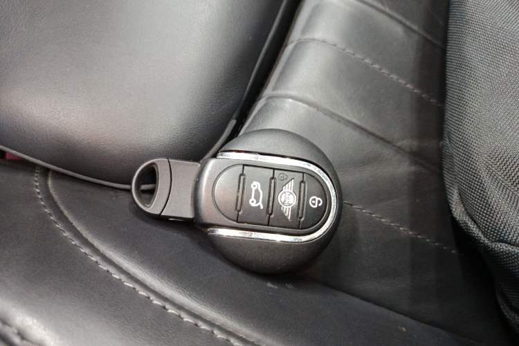 Used MINI MINI 2019 2.0T COOPER S Artist Five-Door Edition