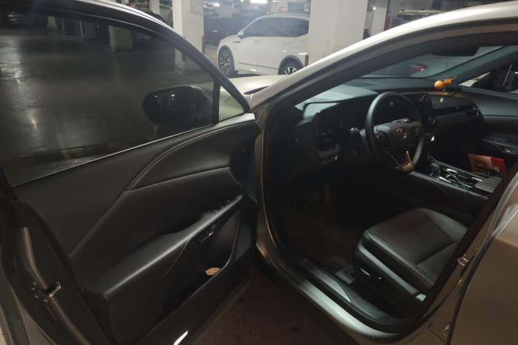 Used Lexus RX 2023 350h Two-Wheel Drive Enjoyment Version Driver Seat