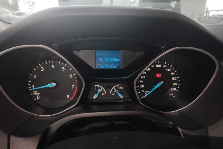 Used Ford Focus 2015 Sedan 1.6L Manual Comfort Model