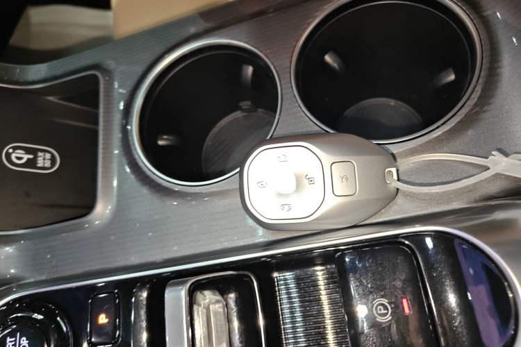 Used GAC Trumpchi Trumpchi E8 2024 Honor Series 2.0L Honor Edition