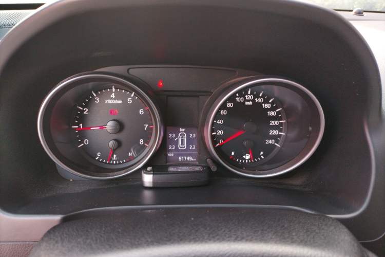 Used Haval H6 2015 Upgraded Model 1.5T Manual Two-Wheel Drive Elite Version
