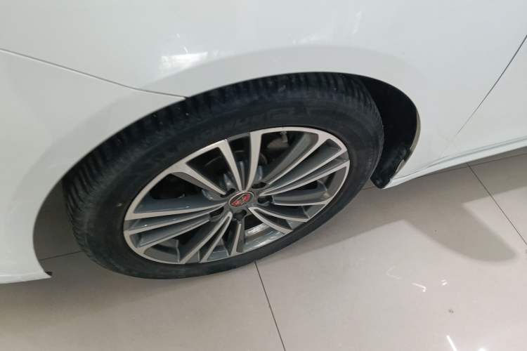 Used Roewe i6 2019 PLUS 1.6L CVT 4G Connected Flagship Deluxe Edition
