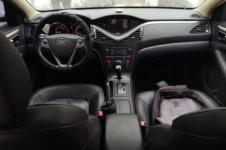 Used Bestune B70 2014 2.0L automatic luxury version
