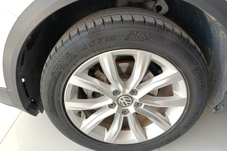 Used Volkswagen T-ROC 2018 230TSI DSG Two-Wheel Drive Advanced Version China V Standard
