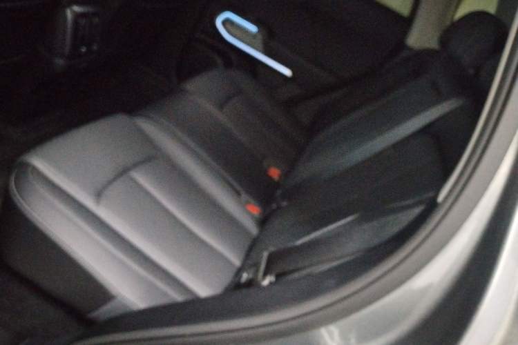 Used Formula Leopard Titanium 3 2025 501 km Range Rear-Wheel Drive Intelligent Driving Max Edition