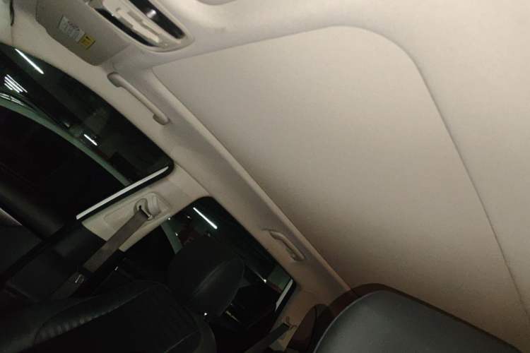 Used Kia Sportage R 2018 2.0L Automatic Smart Luxury Version China V Standard Headliner