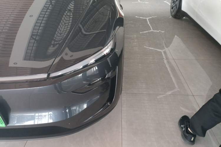 Used Tesla Model Y 2025 Rear-Wheel Drive First Edition Left Front Headlight