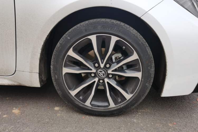 Used Toyota Levin 2022 185T CVT Sport Edition Right Front Wheel Hub