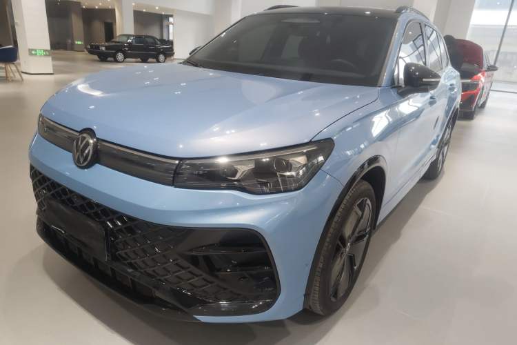 Used Volkswagen Tiguan L 2024 PRO 380TSI Four-Wheel Drive R-Line Prestige Edition
